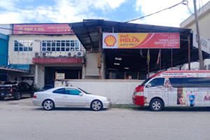 Bengkel kereta di Ipoh, Malaysia
